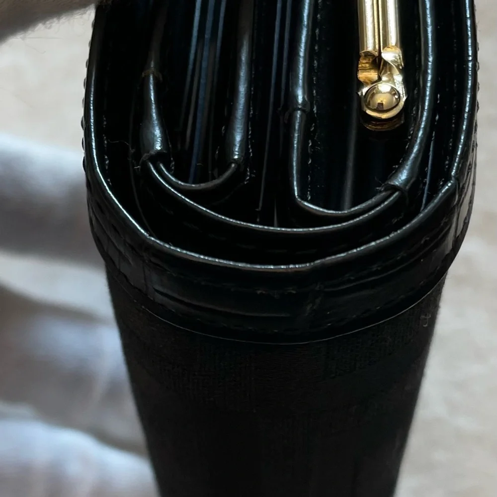 Givenchy Authentic Vintage Black Logo Textured Compact Wallet with Gold Hardware - Picture 13 of 16